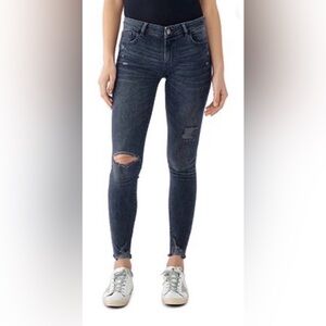 DL 1961 Emma Low Rise Instasculpt Skinny Jeans Size 31